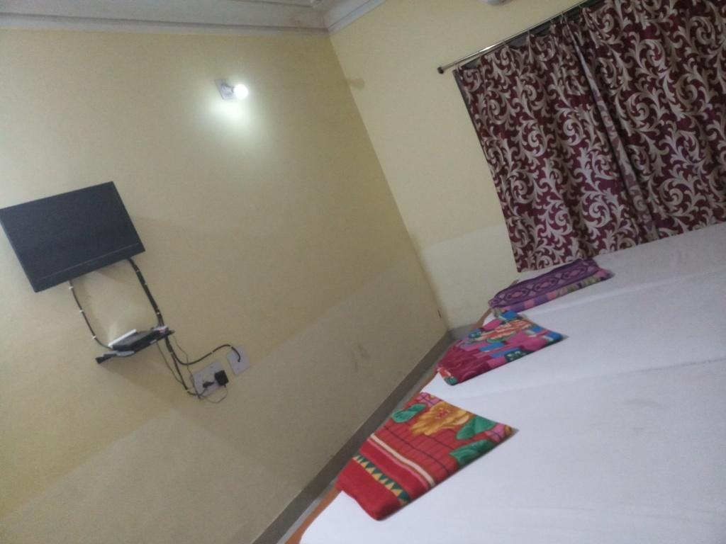 Sunrise Guest House บูบันเนสชวาร์ ภายนอก รูปภาพ